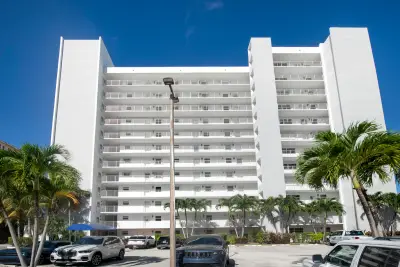 1391 S Ocean #803, Pompano Beach: photo 1 of 40