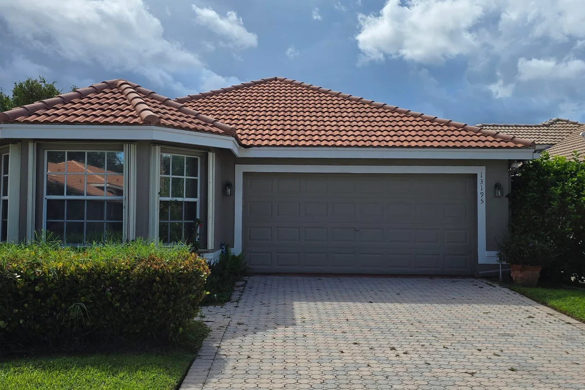 13195 La Sabina Dr, Delray Beach: photo 1 of 55