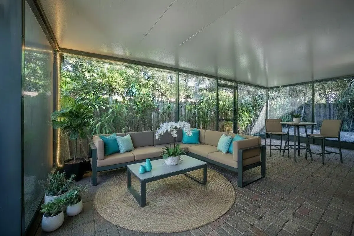 2000 NE 18th St #EAST, Fort Lauderdale: photo 1 of 12
