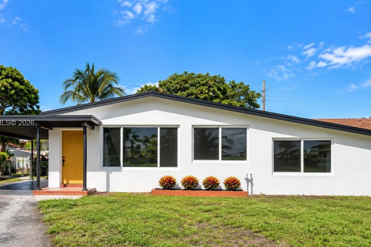 1711 NW 26th Ave, Fort Lauderdale: photo 1 of 10
