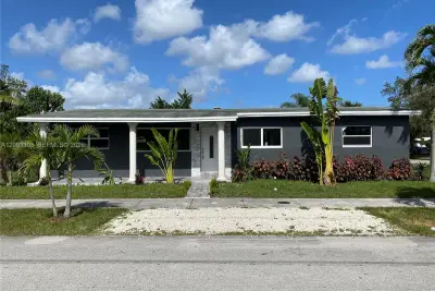 1850 SW 48th Ave, West Park: photo 1 of 15