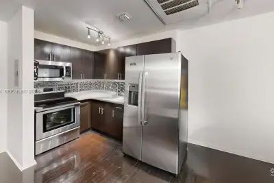 1542 Drexel Ave #105, Miami Beach: photo 1 of 8