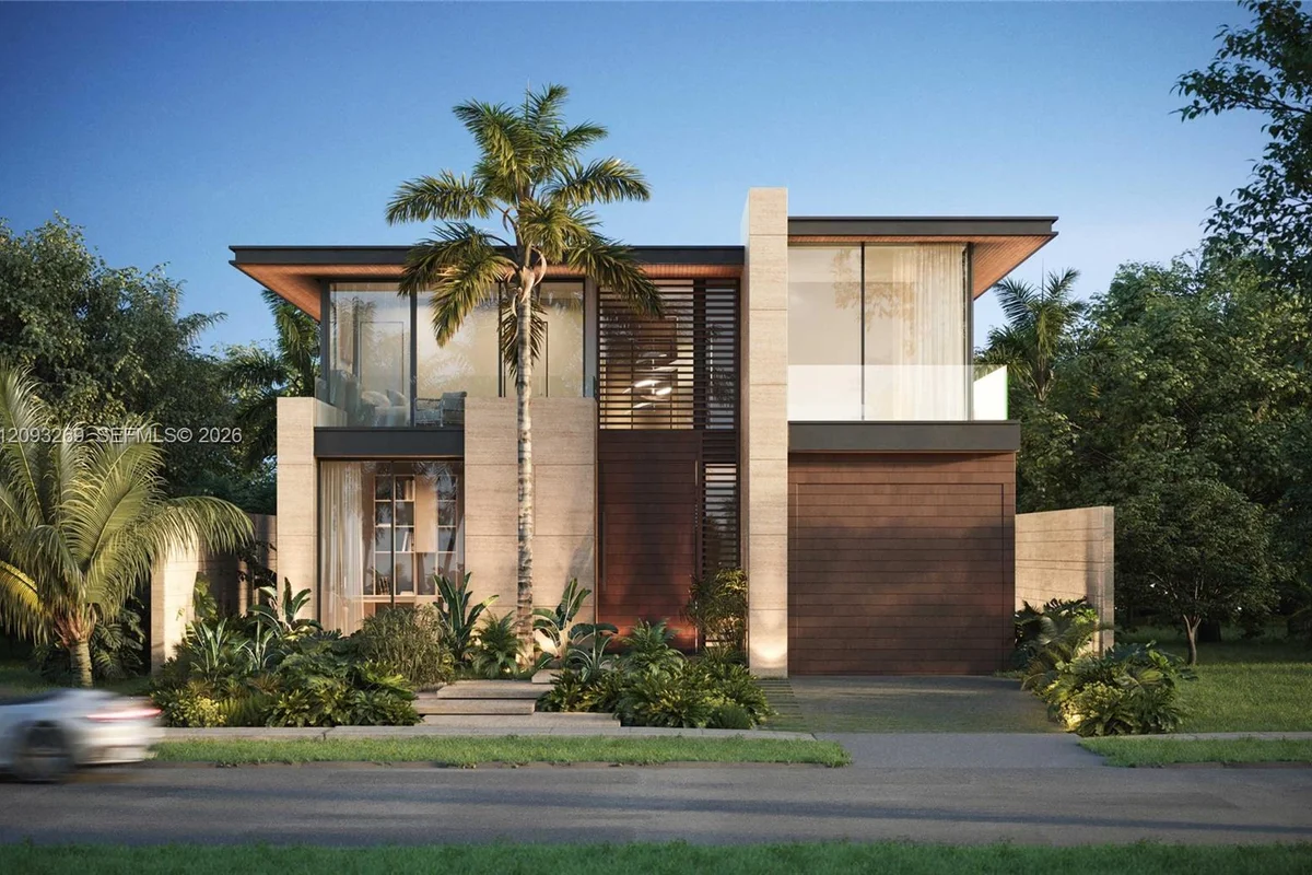 351 SW 22nd Rd, Miami: photo 1 of 7