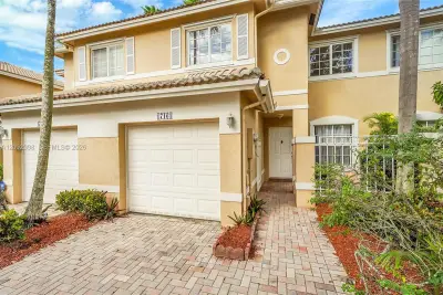 17161 NW 23rd St, Pembroke Pines: photo 1 of 17