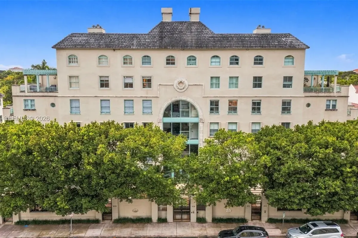610 Valencia Ave #502, Coral Gables: photo 1 of 29