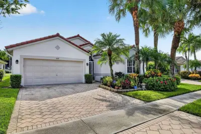 6649 Sun River Rd, Boynton Beach: photo 1 of 85