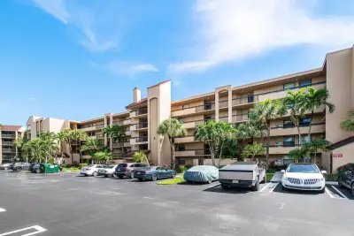 2455 Lindell Blvd #3411, Delray Beach: photo 1 of 25