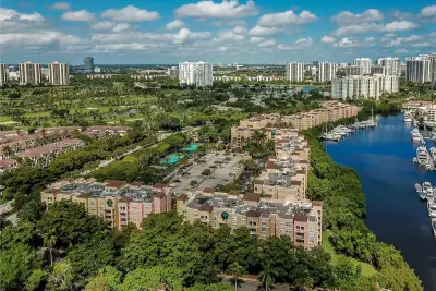 19555 E Country Club Dr #8202, Aventura: photo 1 of 26