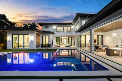 800 Seagate Dr, Delray Beach: photo 1 of 57