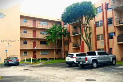 13715 Kendale Lakes Cir #A-107, Miami: photo 1 of 29
