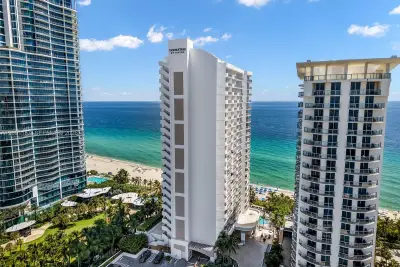 17375 Collins Ave #1404, Sunny Isles Beach: photo 1 of 37