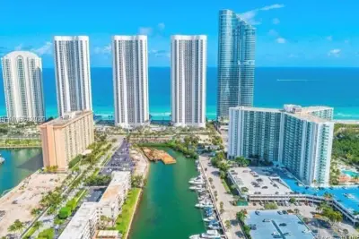 100 Bayview Dr #521, Sunny Isles Beach: photo 1 of 40