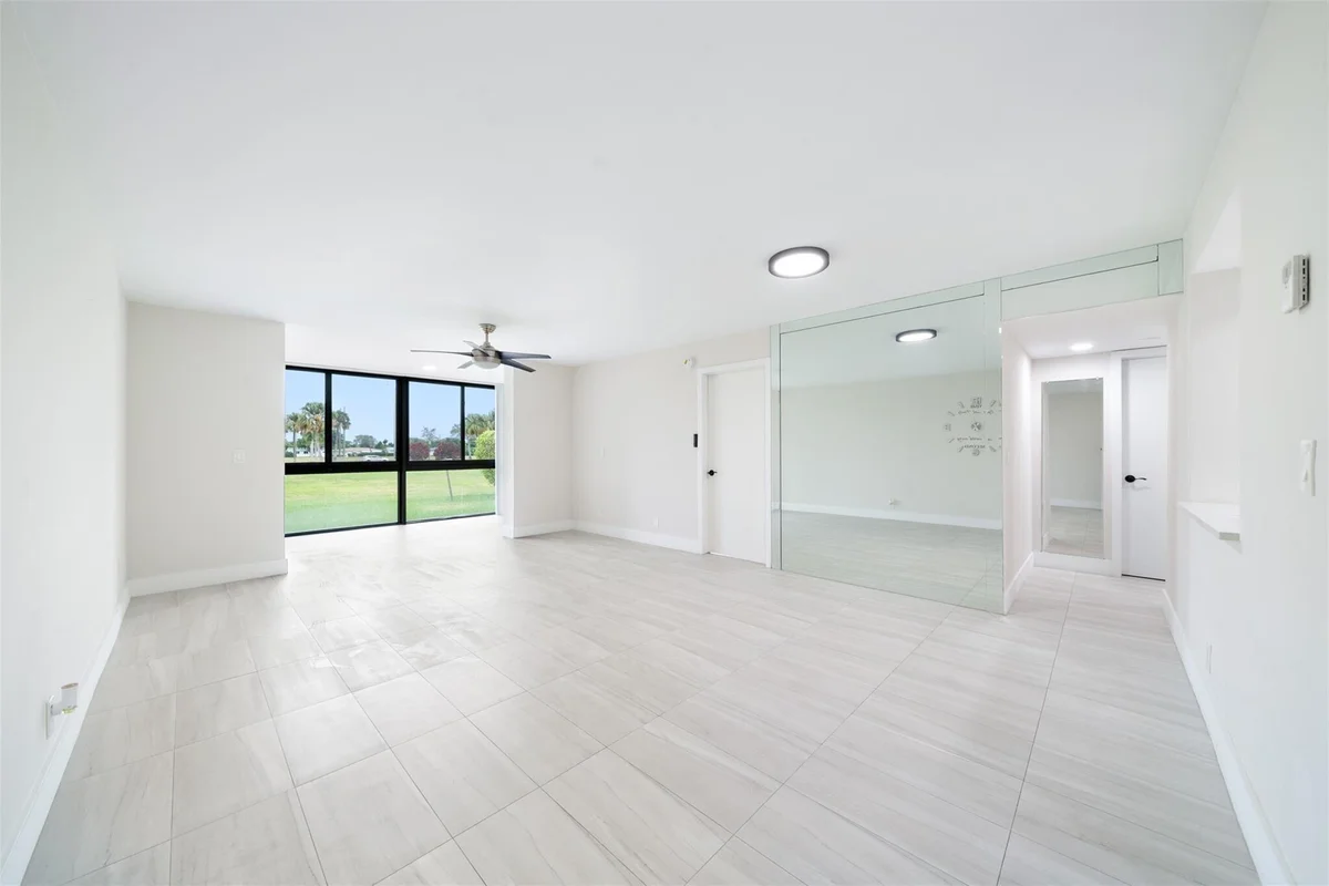 7350 NW 18th St #104, Margate: photo 1 of 13