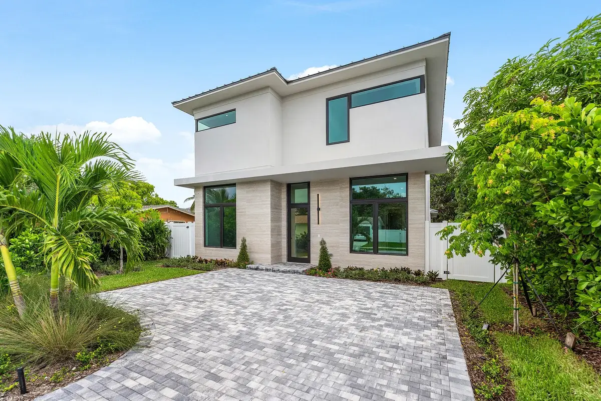 309 SE 6th St, Delray Beach: photo 1 of 84