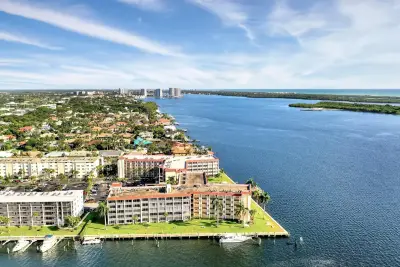 100 Paradise Harbour Blvd #408, North Palm Beach: photo 1 of 25