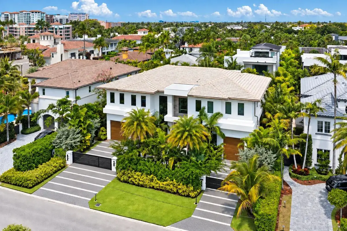 735 W Fern Dr, Boca Raton: photo 1 of 83