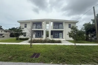 511 SW 1st Ave #2B, Hallandale Beach: photo 1 of 16