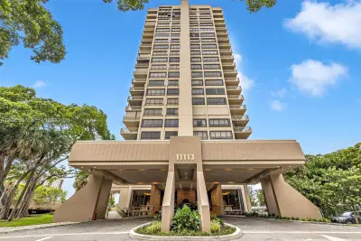 11113 Biscayne Blvd #1258, Miami: photo 1 of 49