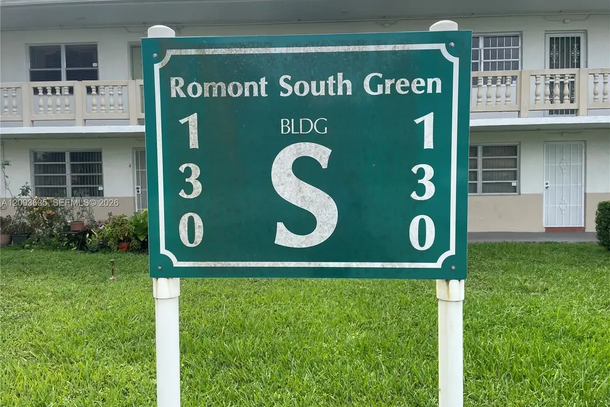 130 NE 202nd Ter #S4, Miami Gardens: photo 1 of 5