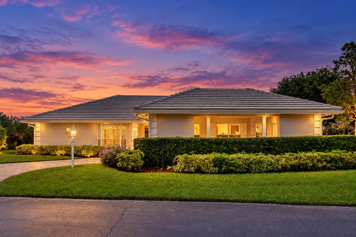 442 French Royale Cir, Atlantis: photo 1 of 49