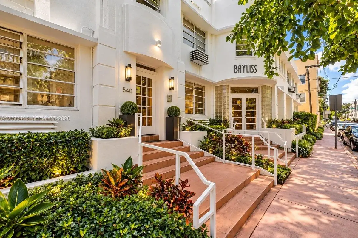 500 14th St #101, Miami Beach: photo 1 of 10