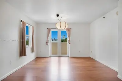 227 Michigan Ave #405, Miami Beach: photo 1 of 26
