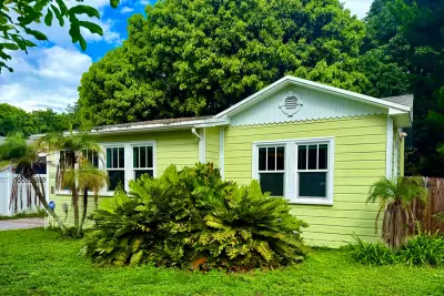 636 SW 7th Ave, Fort Lauderdale: photo 1 of 14