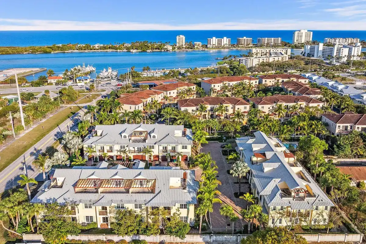 3770 County Line Rd #A2, Tequesta: photo 1 of 28
