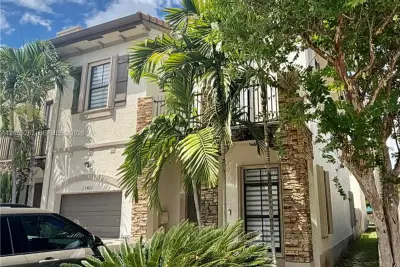 23460 SW 112th Ct, Homestead: photo 1 of 37