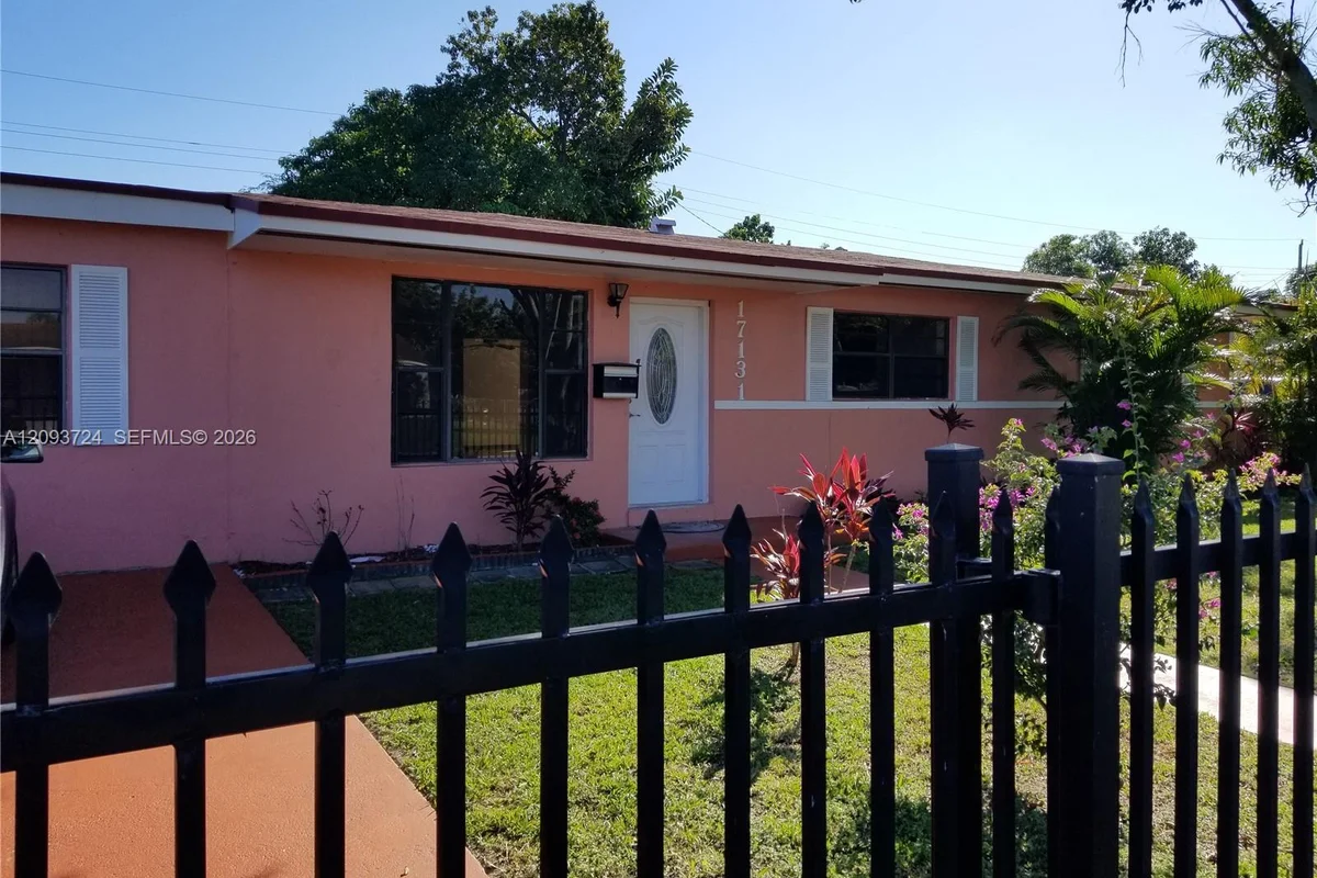 17131 NW 10th Ct, Miami Gardens: photo 1 of 9