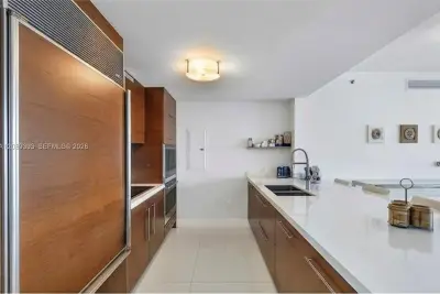 465 Brickell Ave #3905, Miami: photo 1 of 15