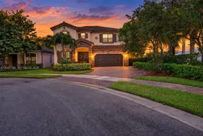 9062 Gulf Cove Dr, Lake Worth: photo 1 of 53