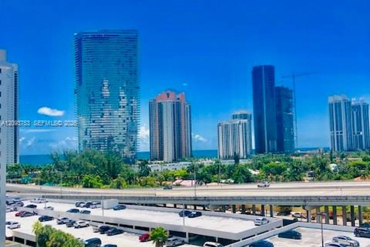19390 Collins Ave #1502, Sunny Isles Beach: photo 1 of 26