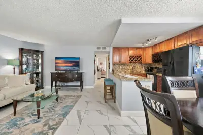 579 Normandy M, Delray Beach: photo 1 of 31