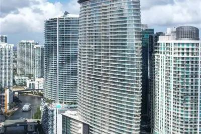 300 Biscayne Blvd Way #2809, Miami: photo 1 of 58