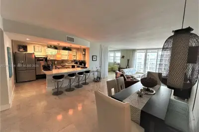 5825 Collins Ave #14E, Miami Beach: photo 1 of 26