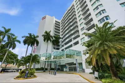 2670 E Sunrise Blvd #1115, Fort Lauderdale: photo 1 of 1