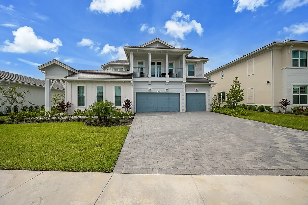 9308 Crestview Cir, Palm Beach Gardens: photo 1 of 70