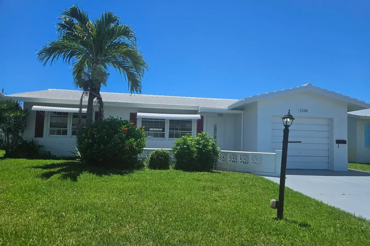 1598 SW 13th Ter, Boynton Beach: photo 1 of 13