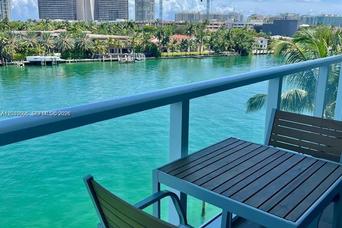 Condo in Bay Harbor Islands: photo 1 of 52