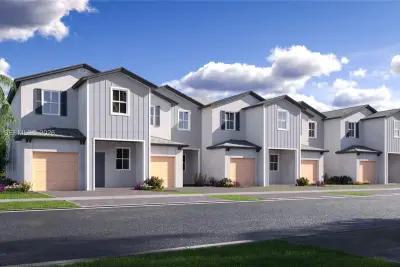 27906 SW 157 Ct, Miami: photo 1 of 17