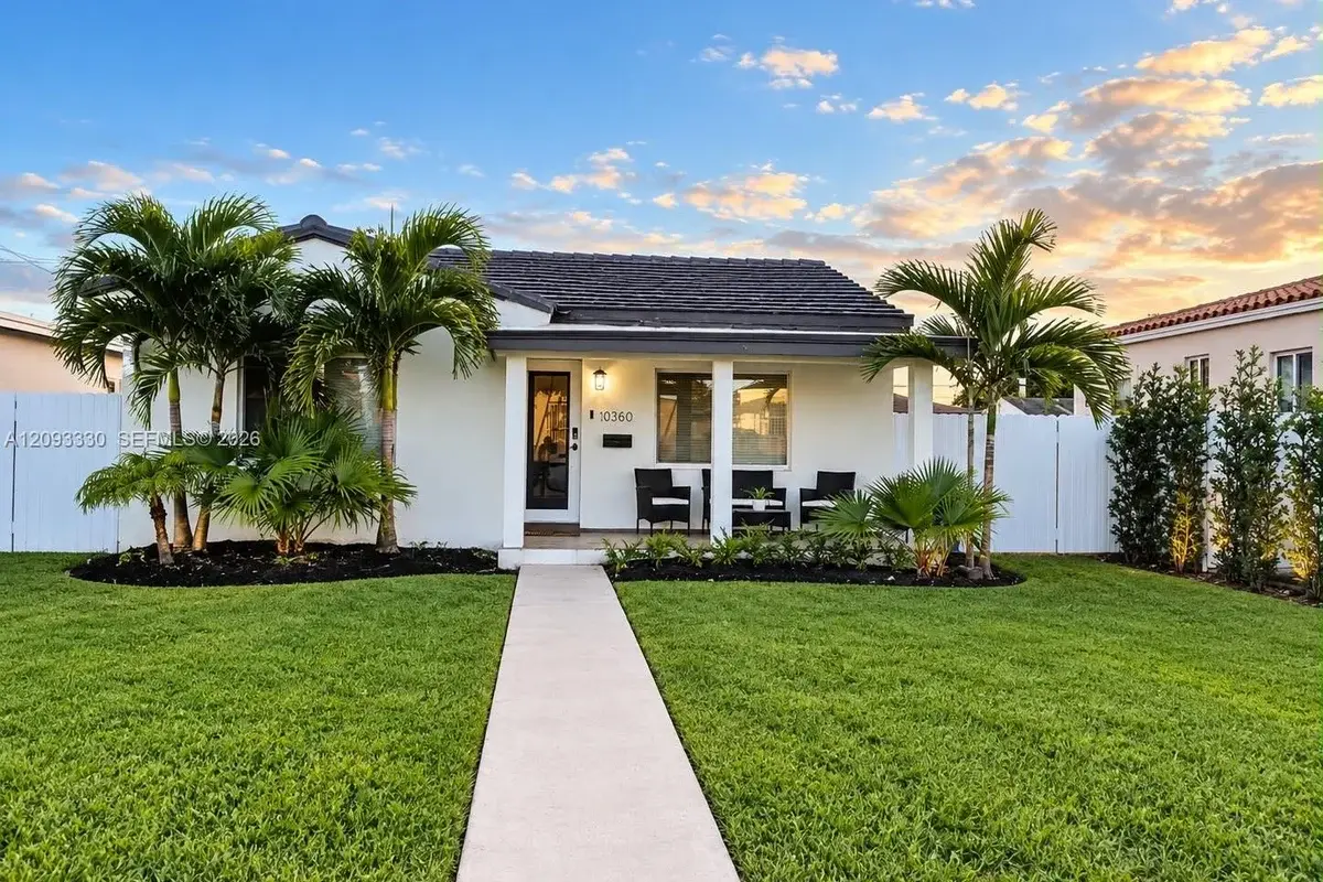 3330 NW 18th St, Miami: photo 1 of 22