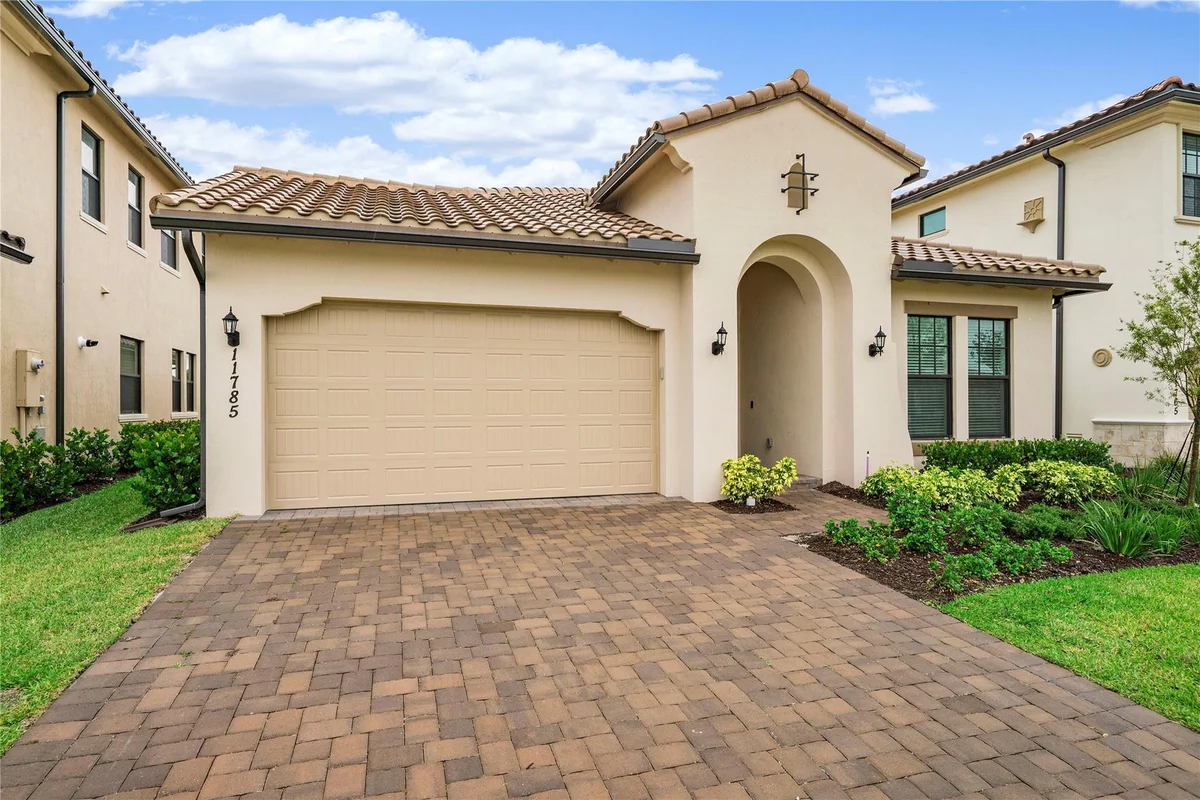 11785 Waterway Cir, Parkland: photo 1 of 65