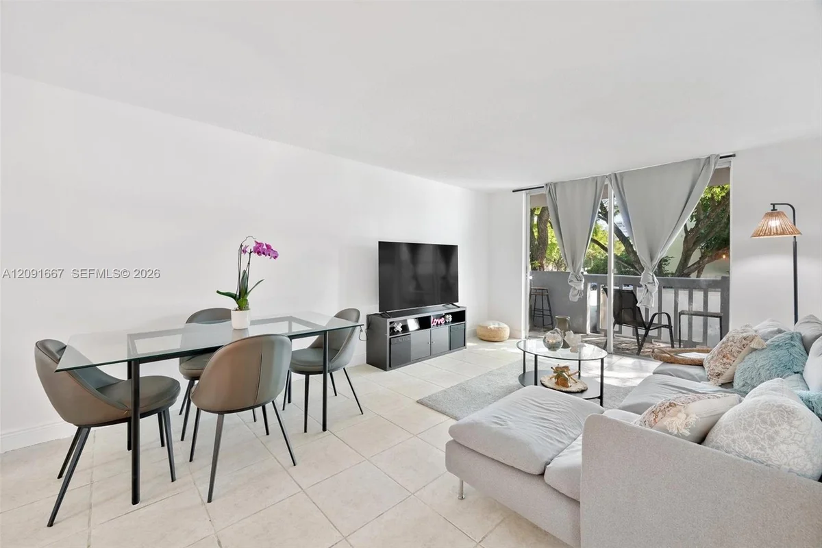 1800 Sans Souci Blvd #201, North Miami: photo 1 of 15