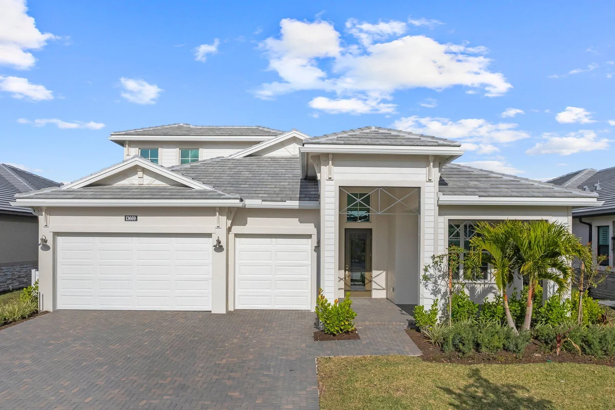 13669 Le Christine Dr, Palm Beach Gardens: photo 1 of 43