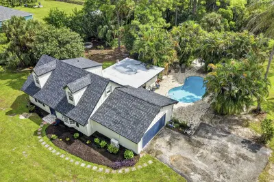 4660 Coconut Blvd, West Palm Beach: photo 1 of 36