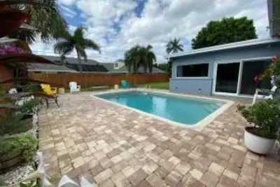 6601 Lake Clarke Dr, Lake Clarke Shores: photo 1 of 30