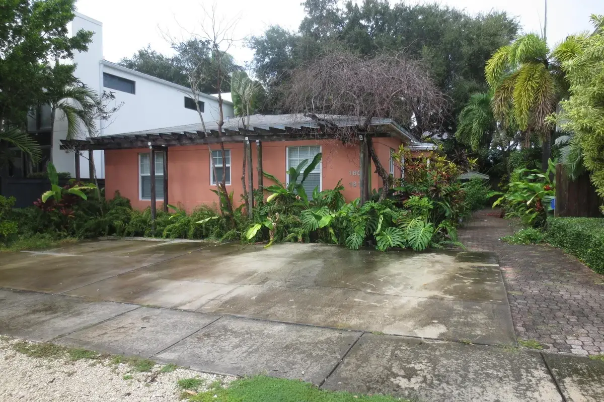 1609 NE 4th Ct, Fort Lauderdale: photo 1 of 15