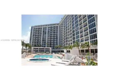 10275 Collins Ave #715, Bal Harbour: photo 1 of 14