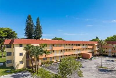 1540 NE 191st St #145, Miami: photo 1 of 20